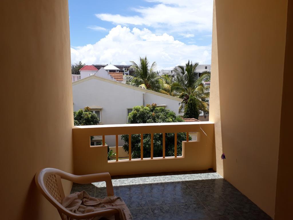 Allamanda Apartments - 100M Bain Boeuf Beach Екстер'єр фото